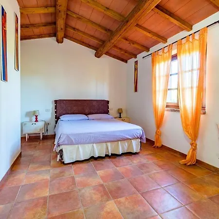 Agriturismo Il Feudo غروسيتو